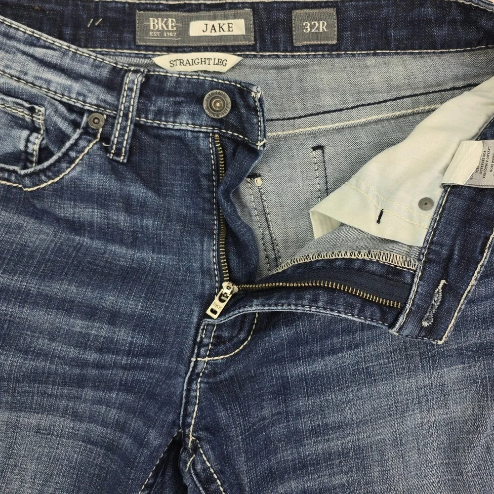 BKE Jake Straight Leg Jeans Mens 32R 32x32 Blue Medium Dark Wash Stretch Denim